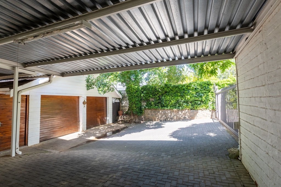 4 Bedroom Property for Sale in Waverley Free State
